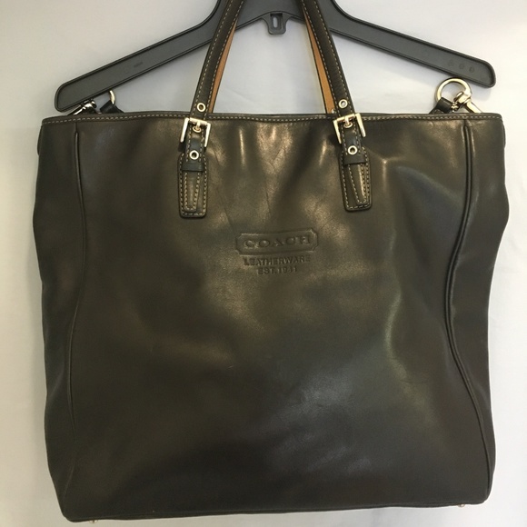 Coach Black Crossbody *HUGE* Laptop/Work Friendly! - Picture 2 of 6